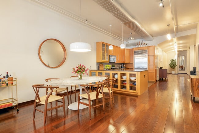 Photo - 34 N Moore St
