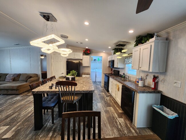 Photo - 11625 NW 20th St