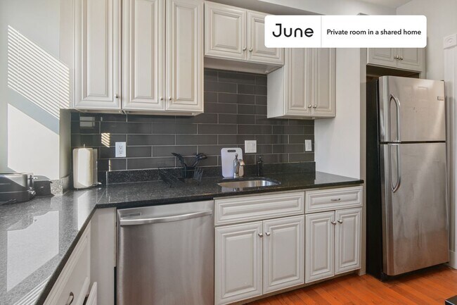 Photo - Room in Shared 4 bed/1.5 bath home Unidad B