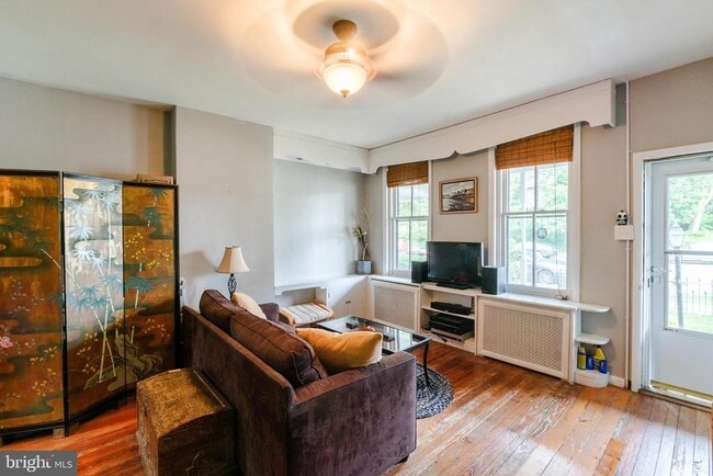 Photo - 456 Lyceum Ave