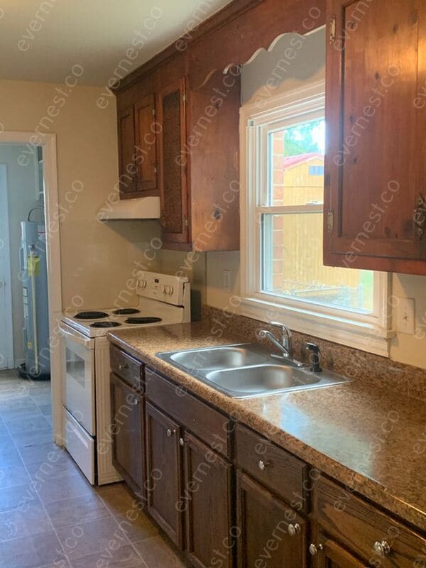 Photo - 215 N Linden Ave