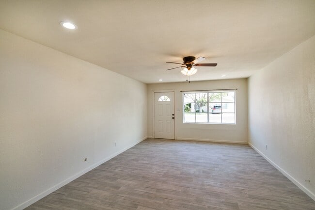 Photo - Huge Yard backing the 60. 5 Bed 3 Bath house at ASU