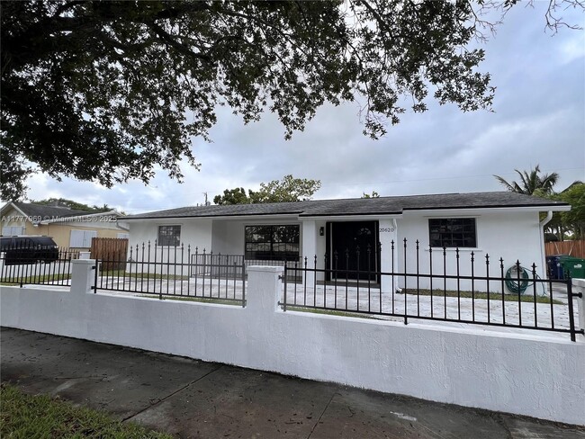 Photo - 20620 SW 117th Ave House