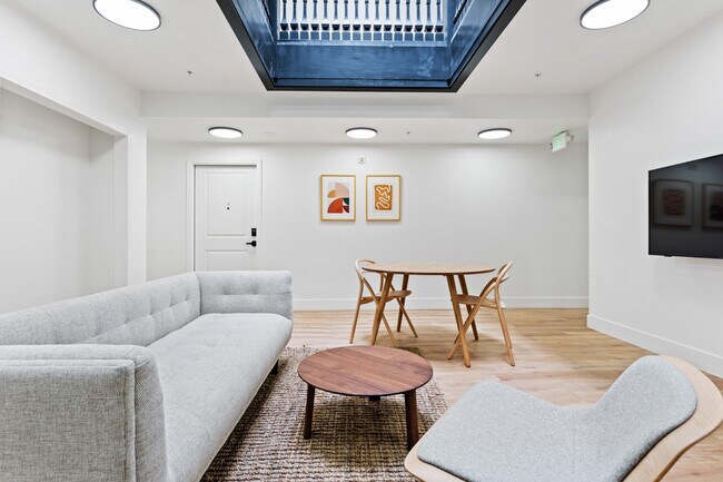 Photo - Common Jefferson