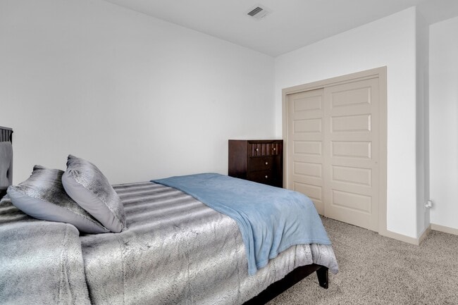 Photo - 12614 Amesbury