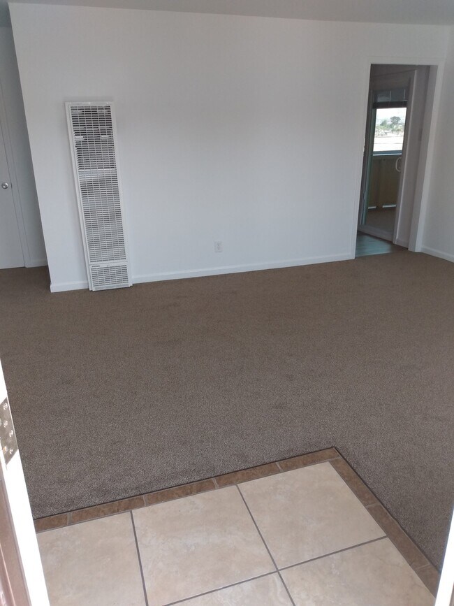 Photo - 257 East Ave Unidad 1