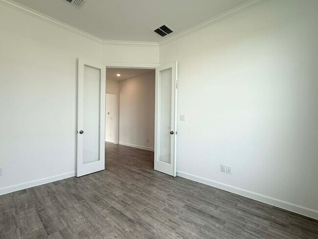 Photo - 3811 Hermitage Dr