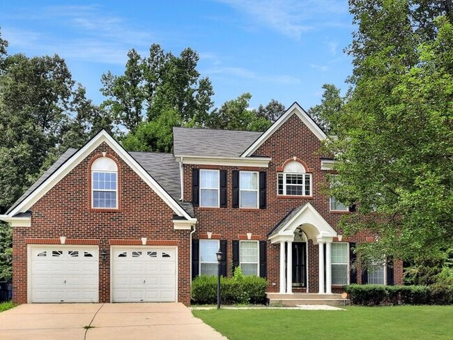 Building Photo - Single Family Home with 2 Car Garage Deck ...