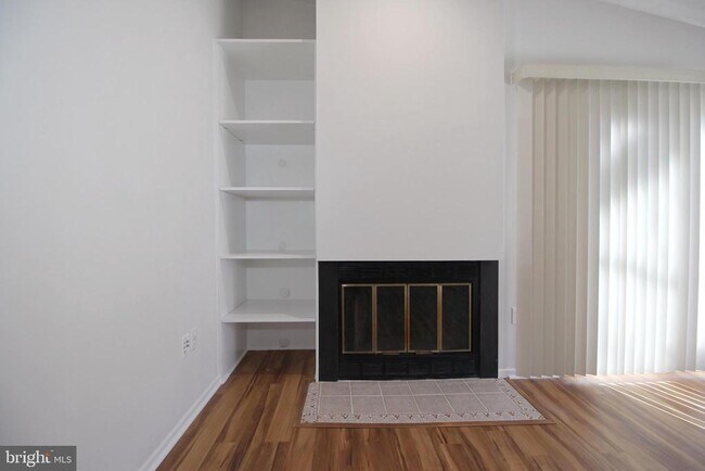 Photo - 1956 Villaridge Dr Unit 1956B