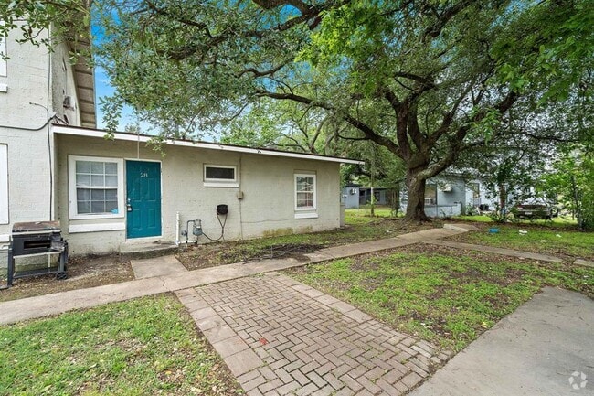 Building Photo - 818 3rd St N Unit 28 Rental