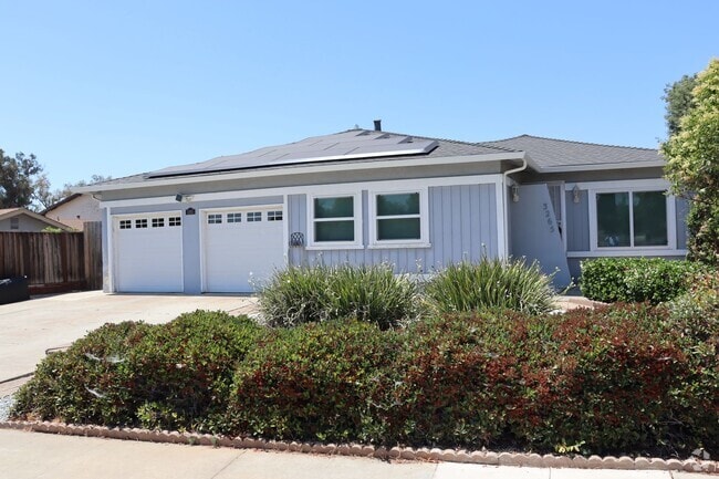 Building Photo - Evergreen 3 Bedroom Rental