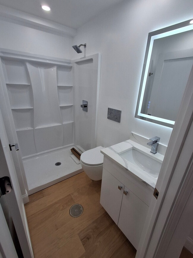 Photo - 17 Mt Pleasant Ave Unit SI ID1373659P