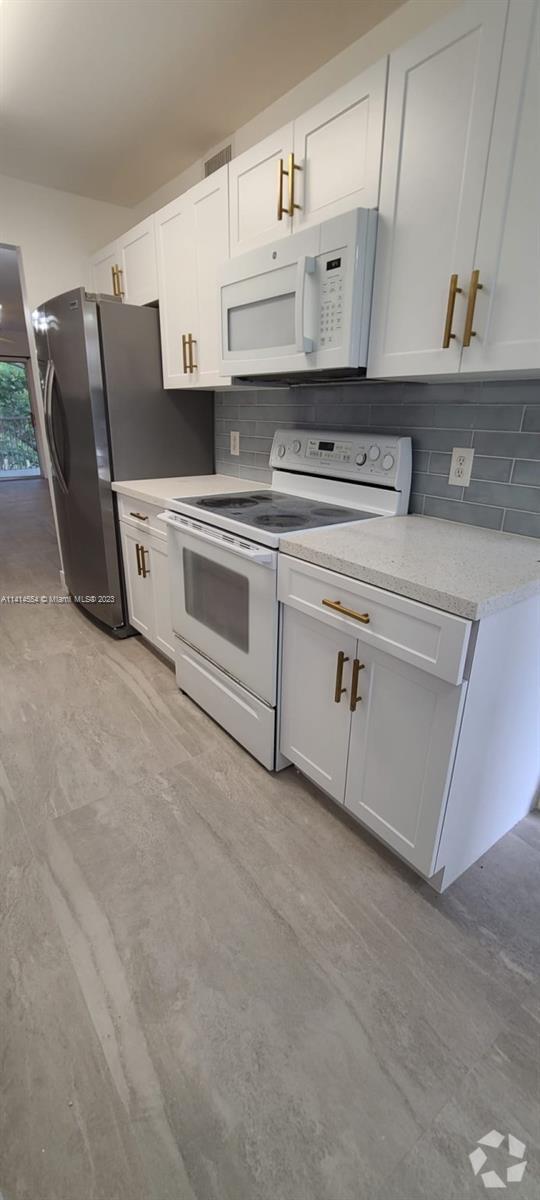 Building Photo - 1251 SW 125th Ave Rental