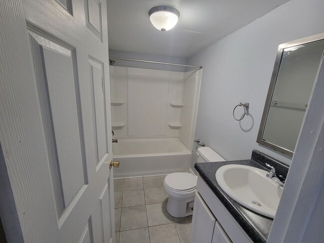 Photo - 673-675 Stanley Ave. Unit 675