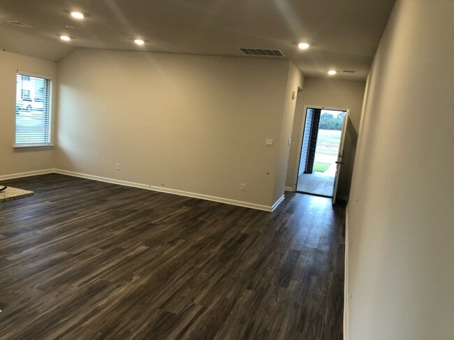 Photo - 3654 FOUNTAIN VIEW AVE