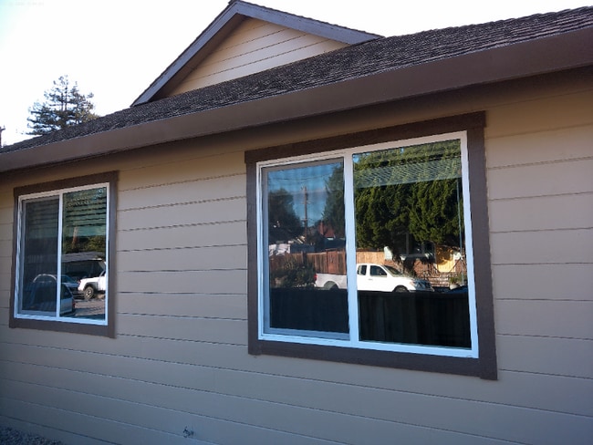 Photo - 711 Cayuga St