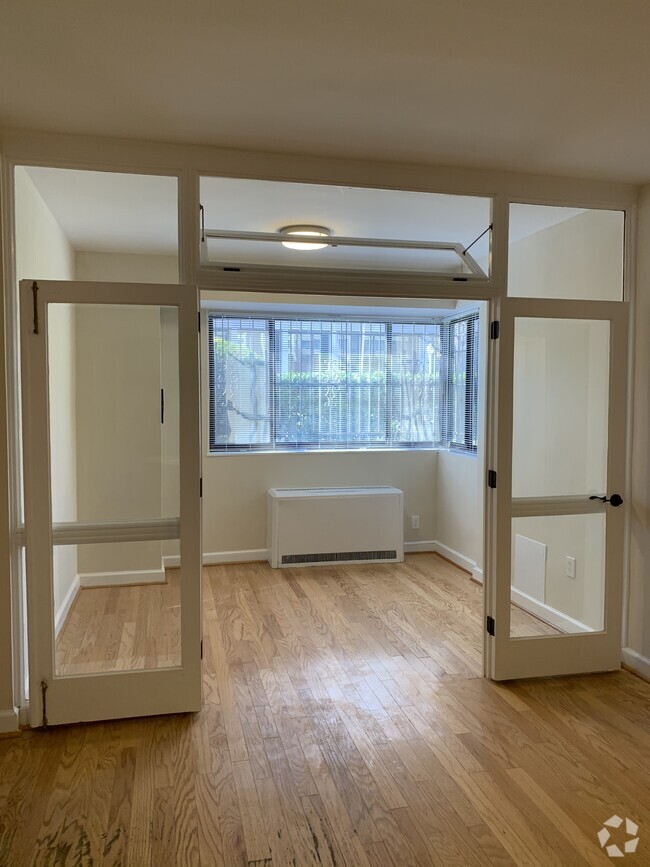 Building Photo - 1 Scott Cir NW Unit 3 Rental