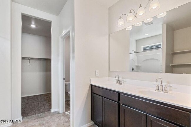 Photo - 1075 W Chimes Tower Dr