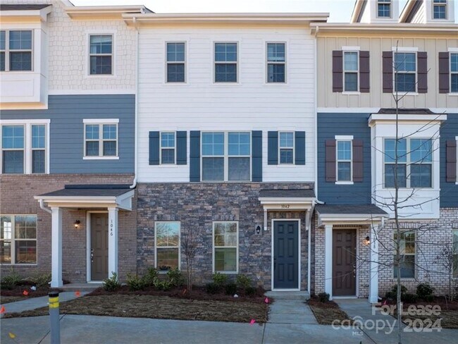 Building Photo - Charlotte Rental