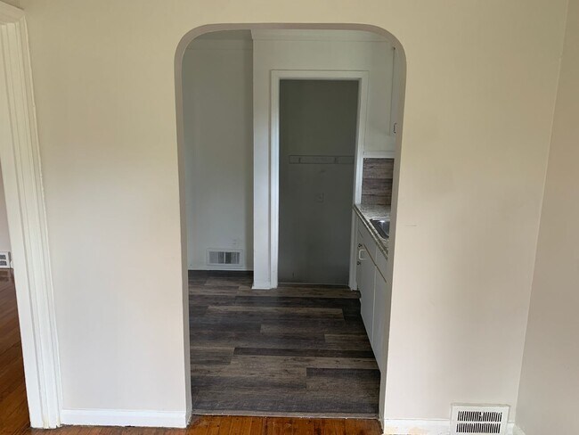 Photo - 2 bed 1.5 bath SFH Now Available!