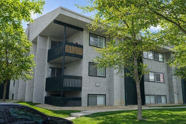 Building Photo - 269 E Hill Ave Unit 4