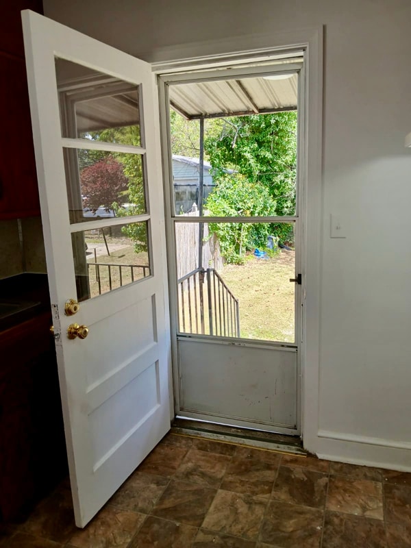 Photo - 319 Arlington Pl