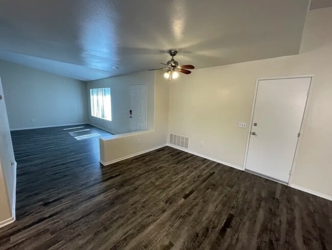 Building Photo - 1545 Mural Dr Rental