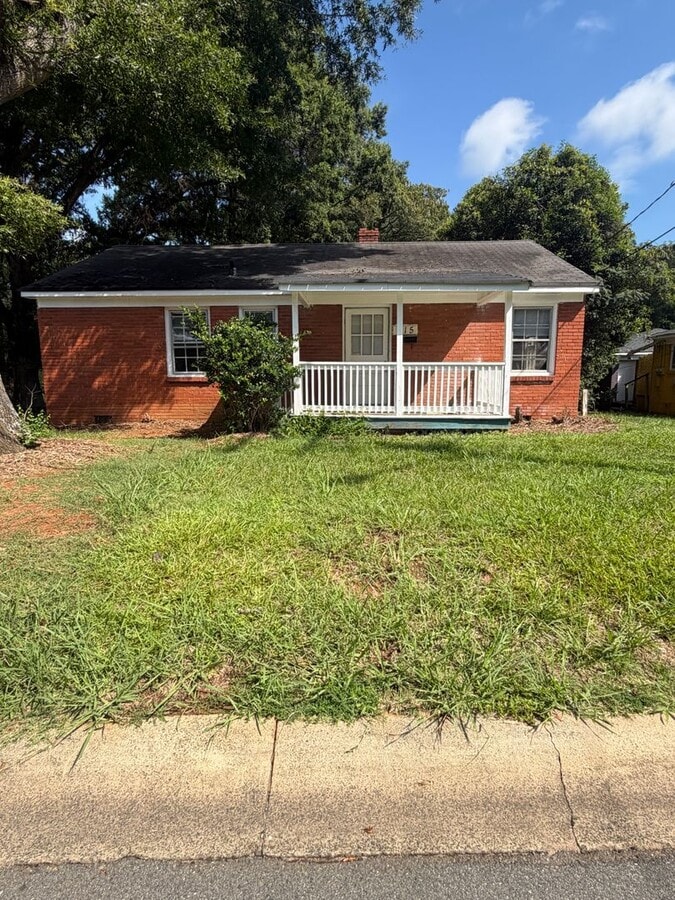 Photo - 115 Skyland Ave