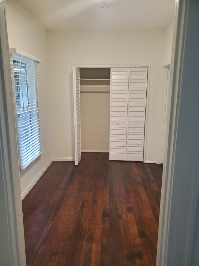 Photo - 8000 Honey Dr