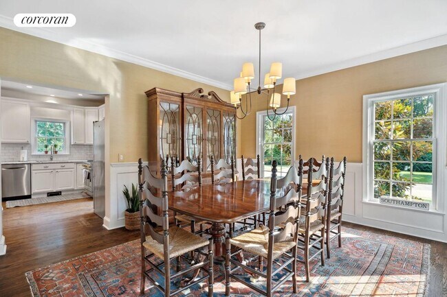 Photo - 328 Noyack Rd