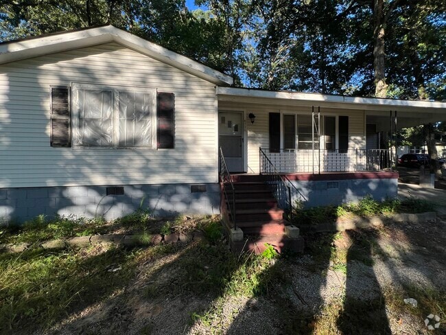 Building Photo - 4096 Lenora Church Rd Rental