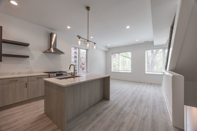 Photo - 1814 W Thomas St Unit 2F