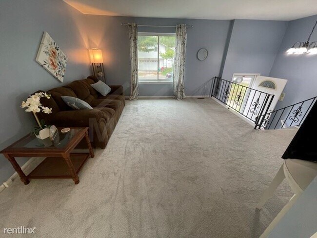 Photo - 4 br, 2 bath House - 2948 Northlawn Ave