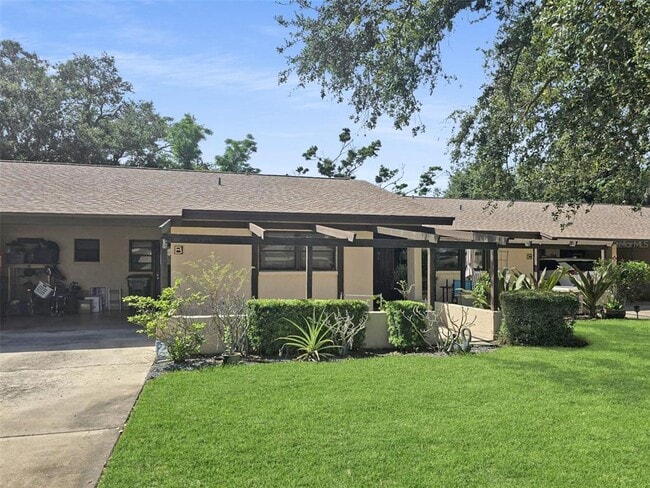 Building Photo - 6107 Evergreen Cir Unit 10B Rental