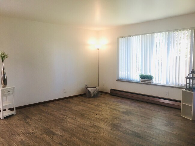 Brick & Mortar Apartments