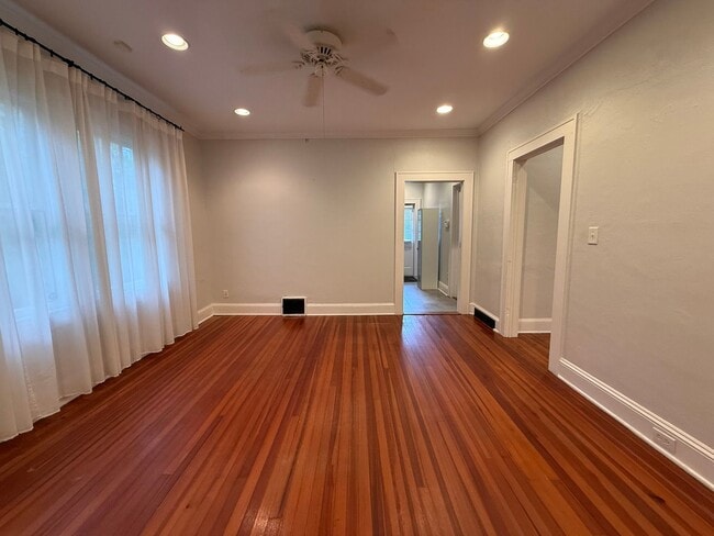 Photo - DOWNTOWN house with W/D avail NOW!