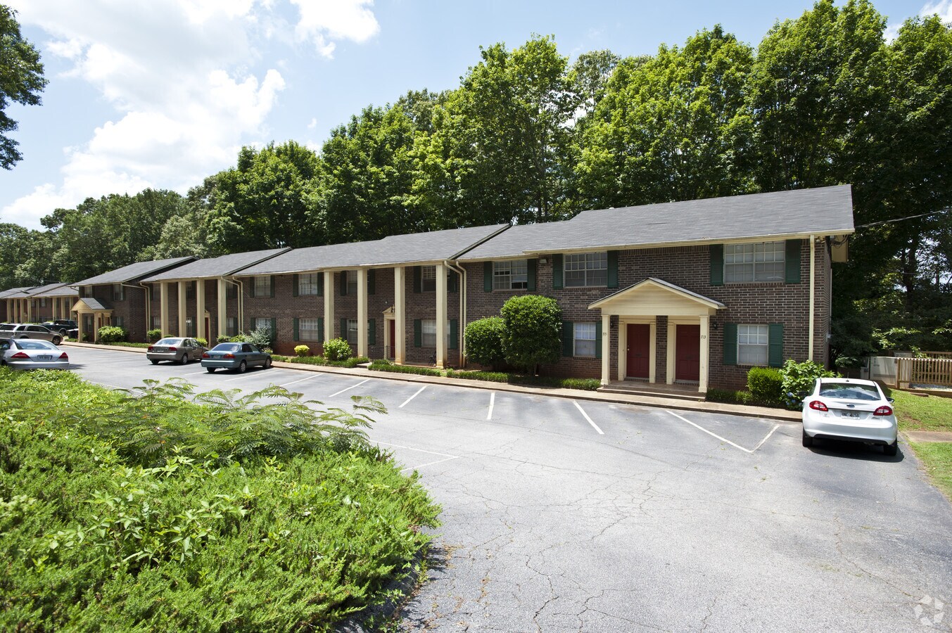 700 South - 700 South Apartments