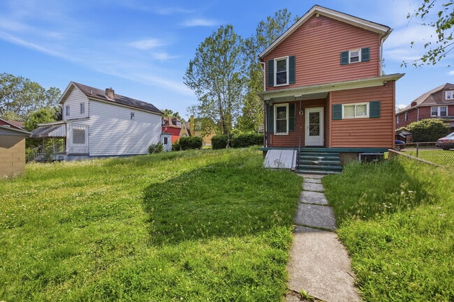 Photo - 827 Hinnerman St