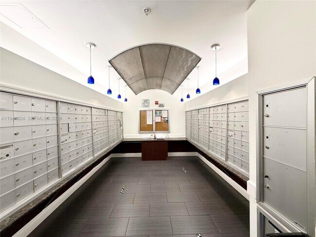 Photo - 6001 SW 70th St Unit 612