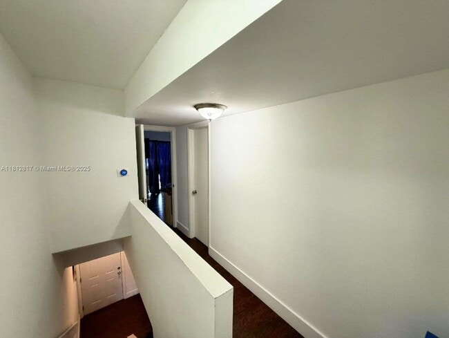 Building Photo - 231 NW 109th Ave Unit 209-209 Rental