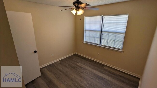 Photo - 959 Shady Ln