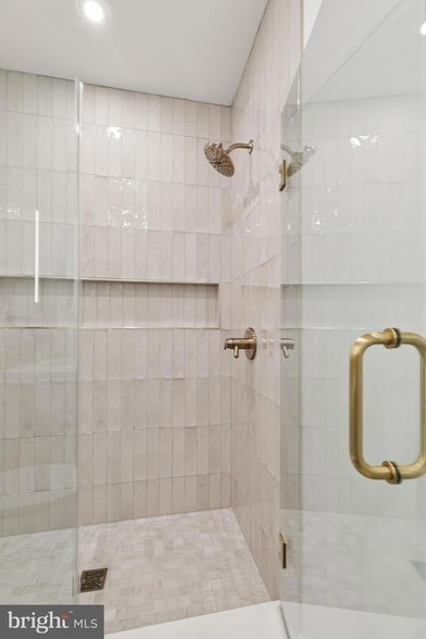 Photo - 30 W Allens Ln Unit 205