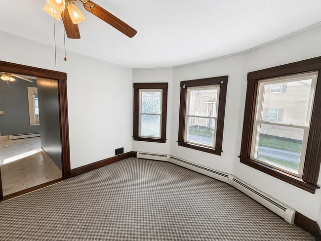 Photo - 182 Grove St Unit 2