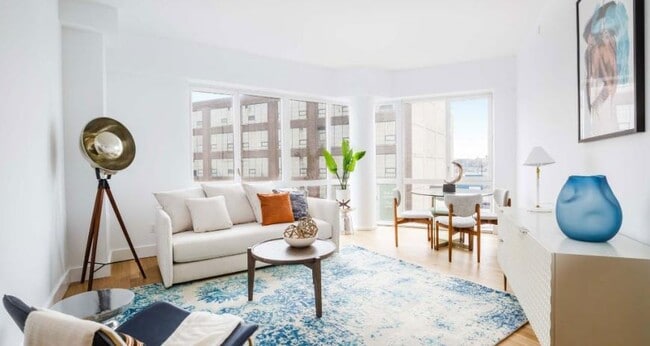 Photo - 2 bedroom in LONG ISLAND CITY NY 11101 Unit 28M