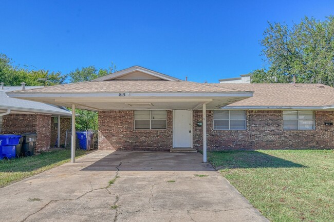 Building Photo - Spacious Two Bedroom Duplex near OU! Rental