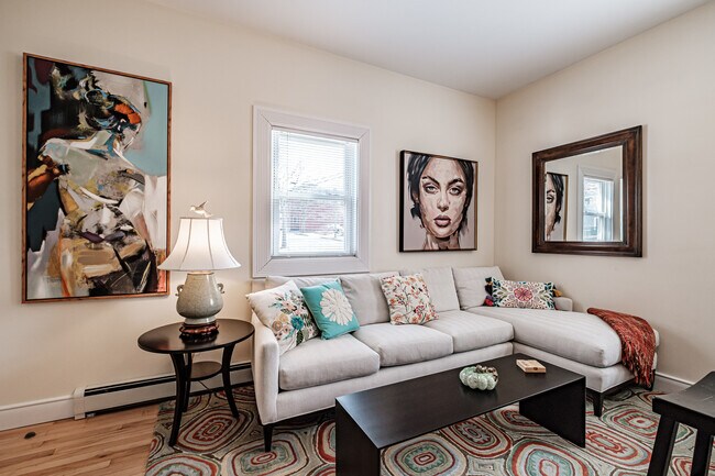 Photo - 161 Pearl St Unit 1