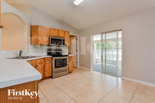 Photo - 569 N Apache Cir