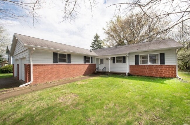Photo - WEST LAFAYETTE SCHOOLS...Well-Maintained Ranch Home with Hardwood Floors