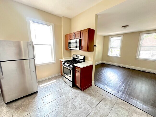 Photo - 3759 S Union Ave Unit 2F