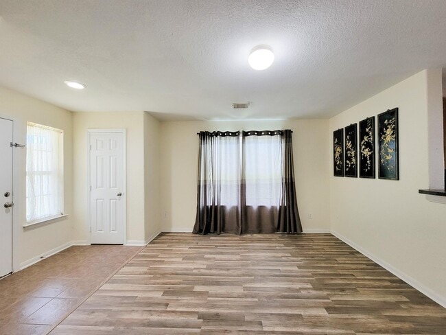 Photo - 12835 Regal Oaks Bend Ln
